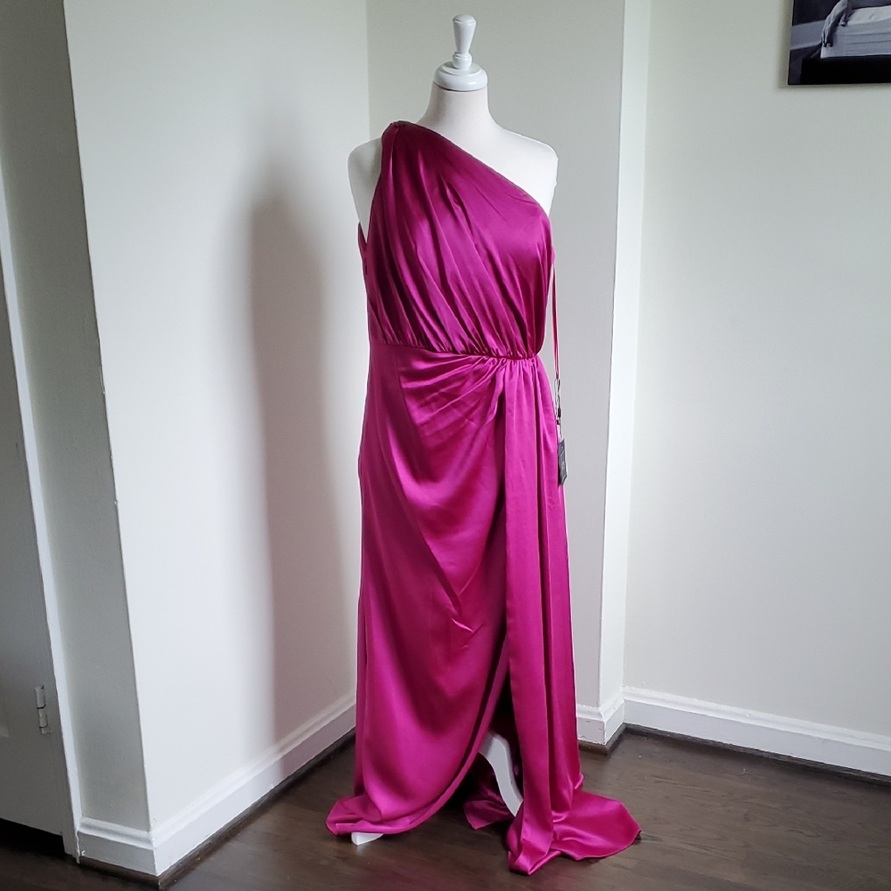 NWT Mac Duggal Gathered One Shoulder Satin Faux Wrap Gown sz 10